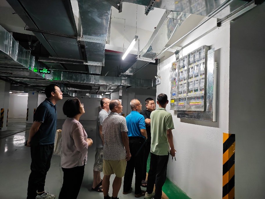 危旧房地下车库充电桩设施安装图片1.jpg
